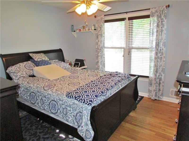 Tuxedo Ct, Roswell, GA 30075