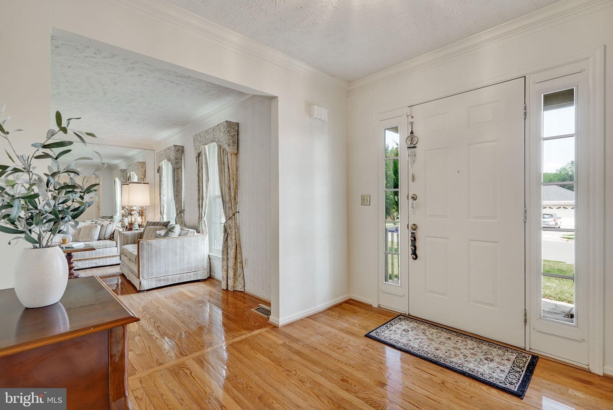 Edsall Dr, Woodbridge, VA 22193