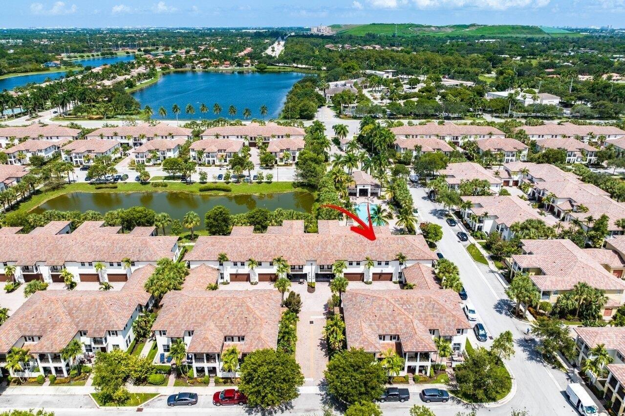 Sierra Ln, Coconut Creek, FL 33073