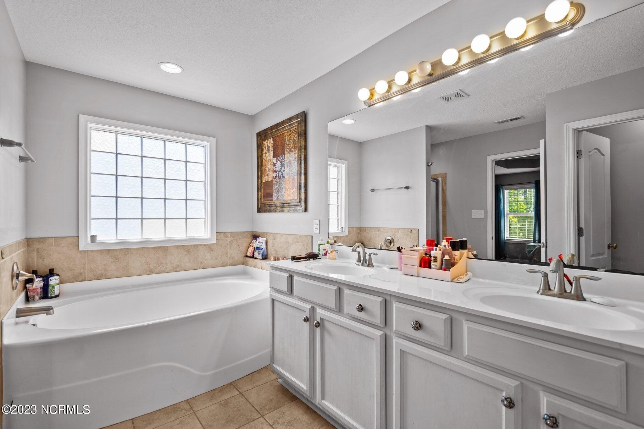 Regatta Way, Sneads Ferry, NC 28460