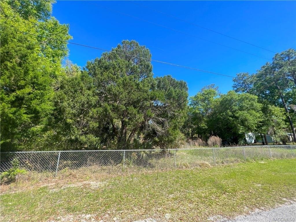 S Skyway Ave, Homosassa, FL 34448