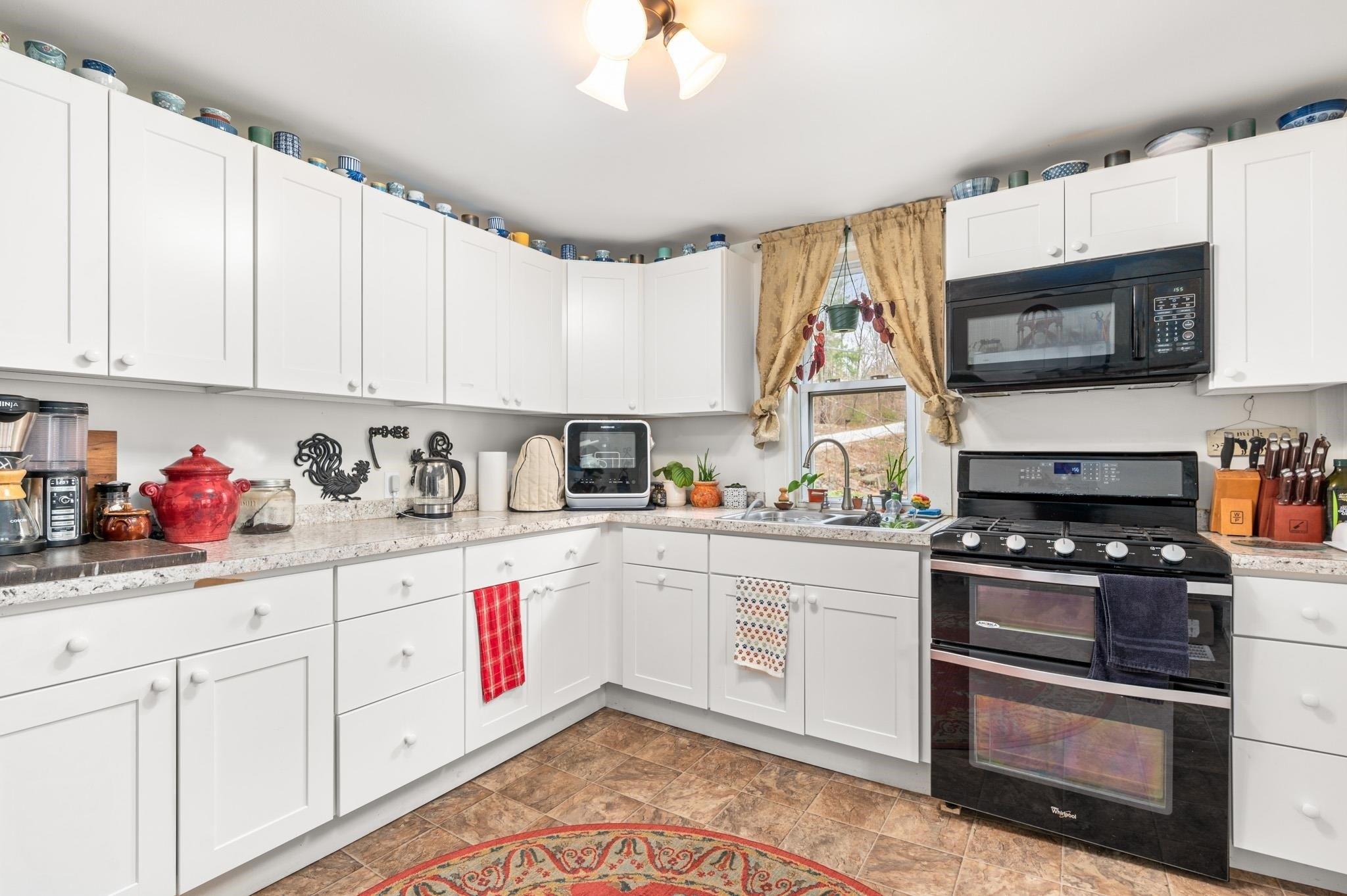 Horse Corner Rd, Chichester, NH 03258