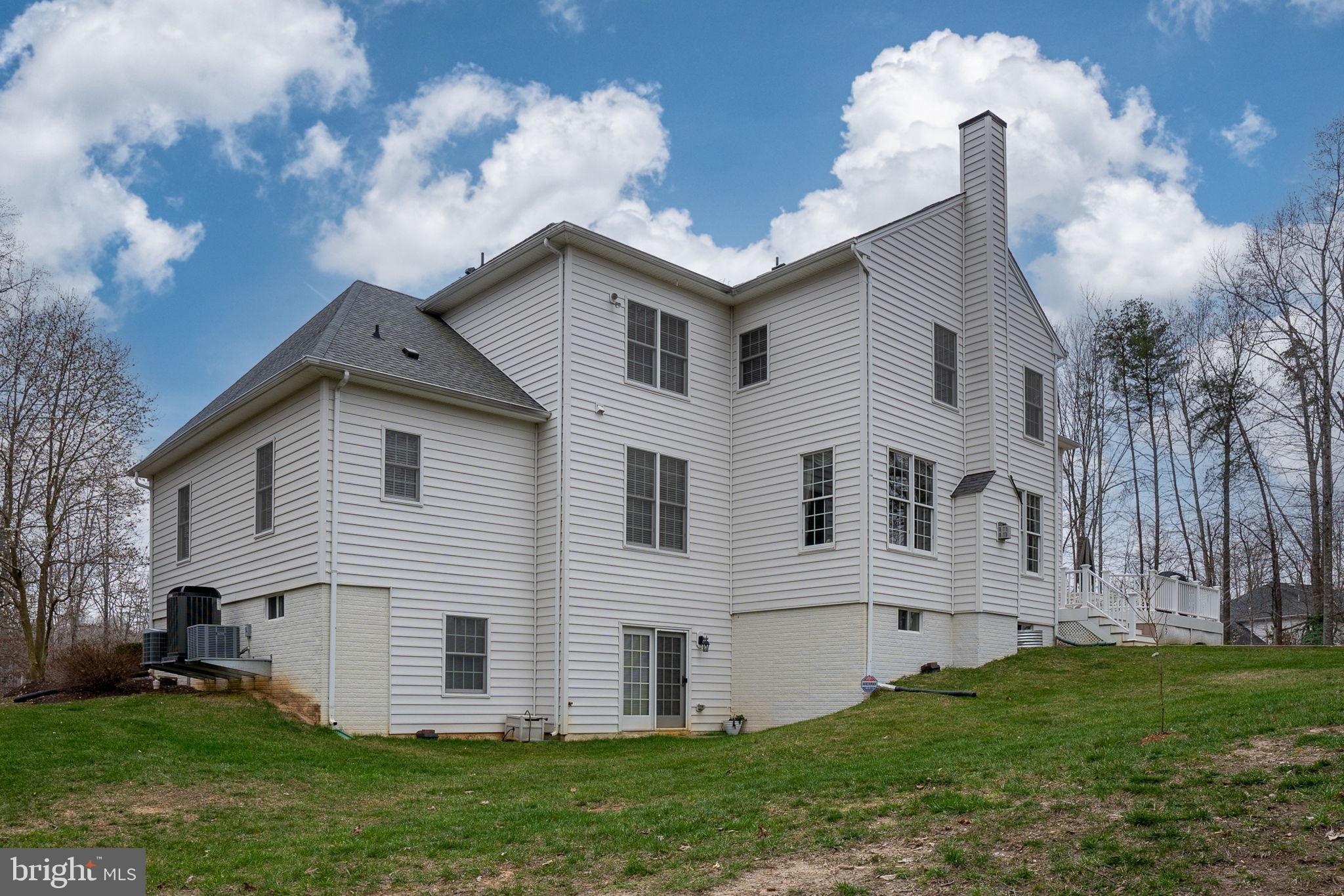 Kennett Ct, Fredericksburg, VA 22407