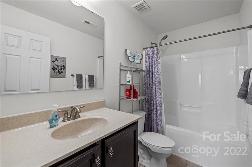 Beleek Ridge Ln, Clover, SC 29710