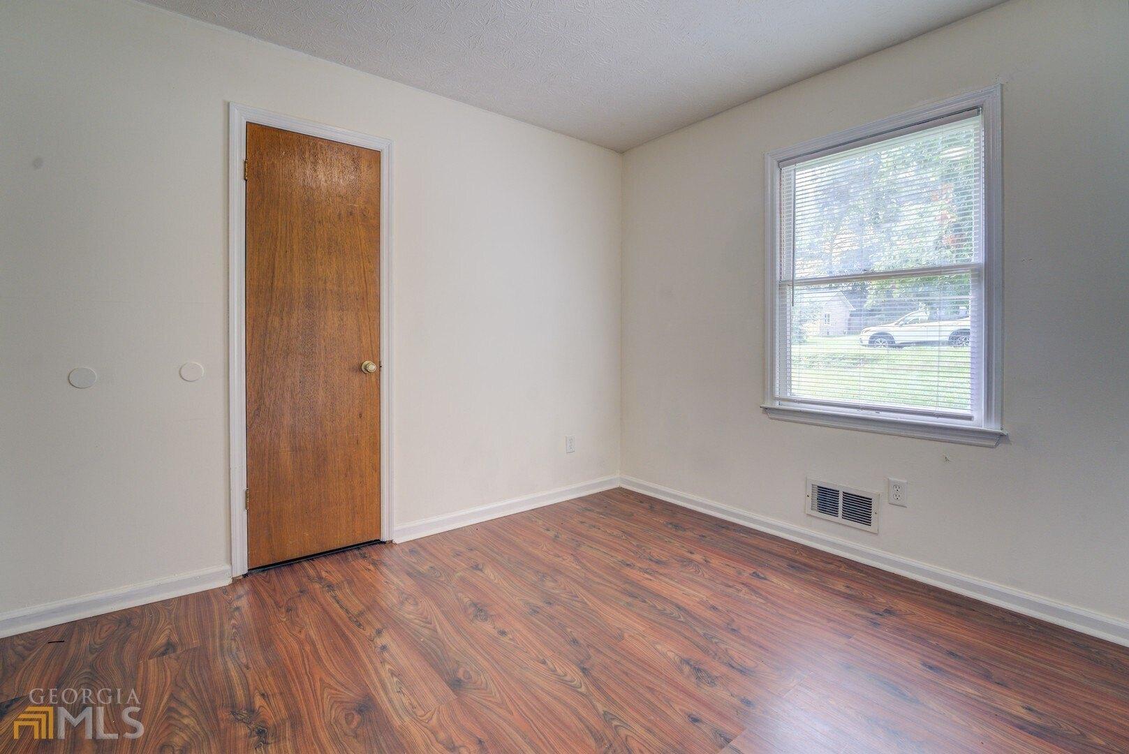 Litchfield Rd, Snellville, GA 30078