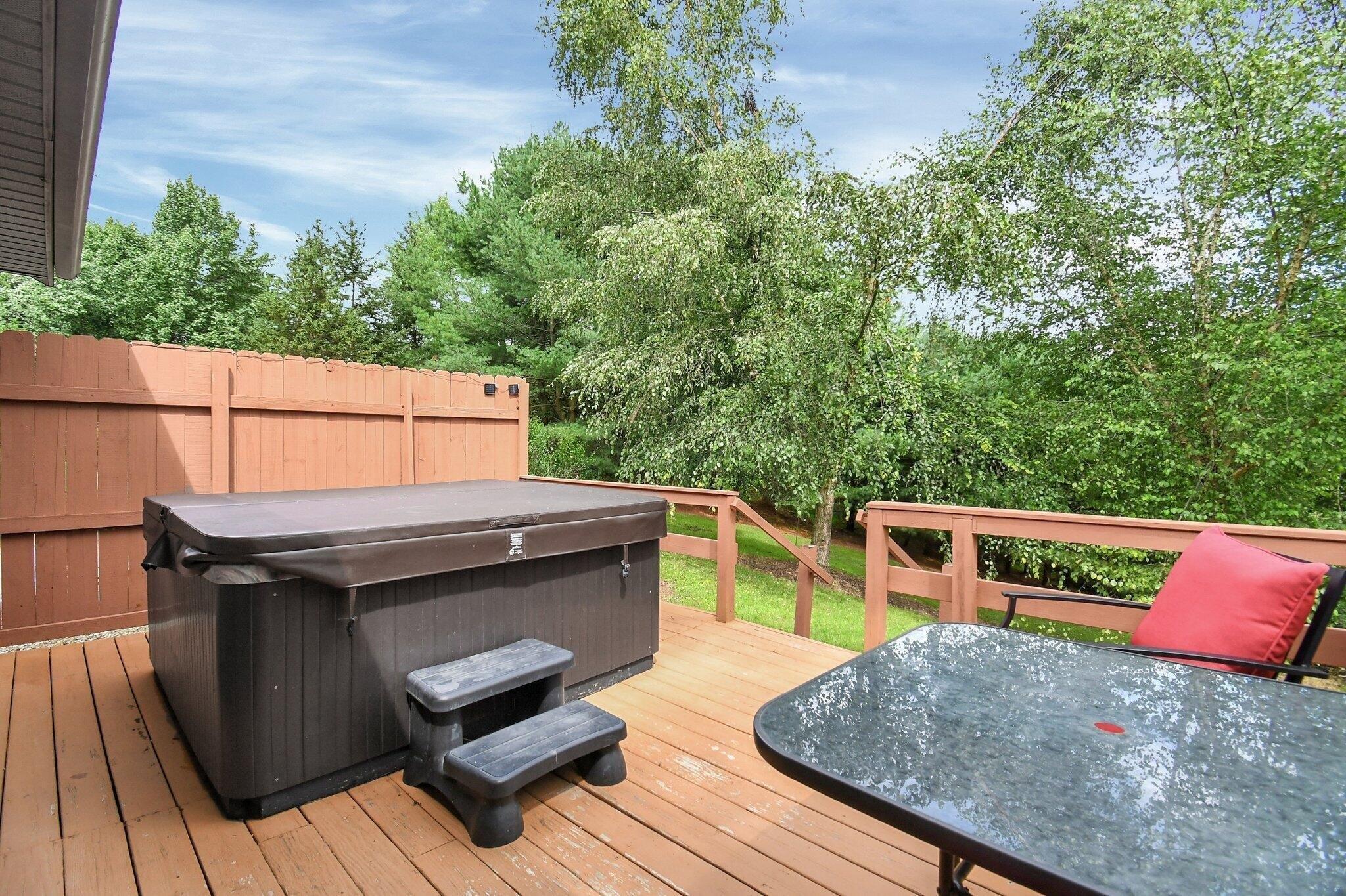 Kreashbaum Rd, Rockbridge, OH 43149