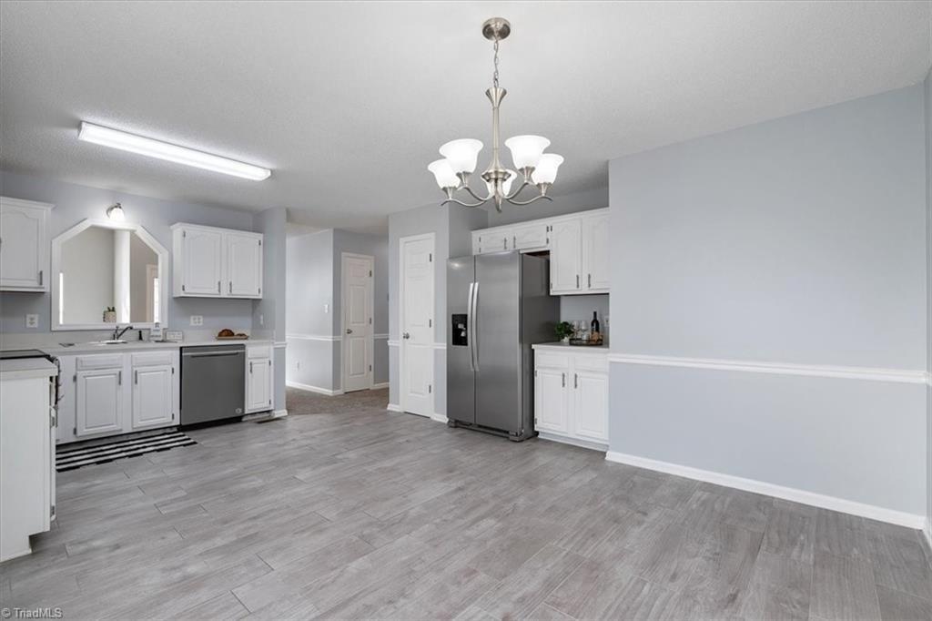 Hunters Way, Lexington, NC 27292