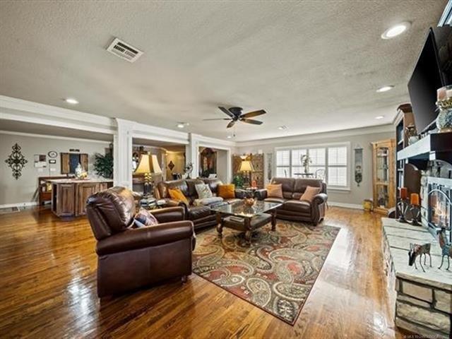 Vieux Dr, Mcalester, OK 74501
