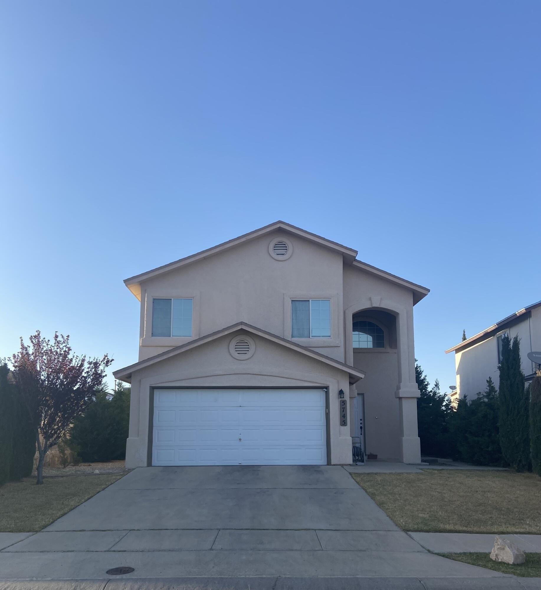 Michael P Anderson Ln, El Paso, TX 79934