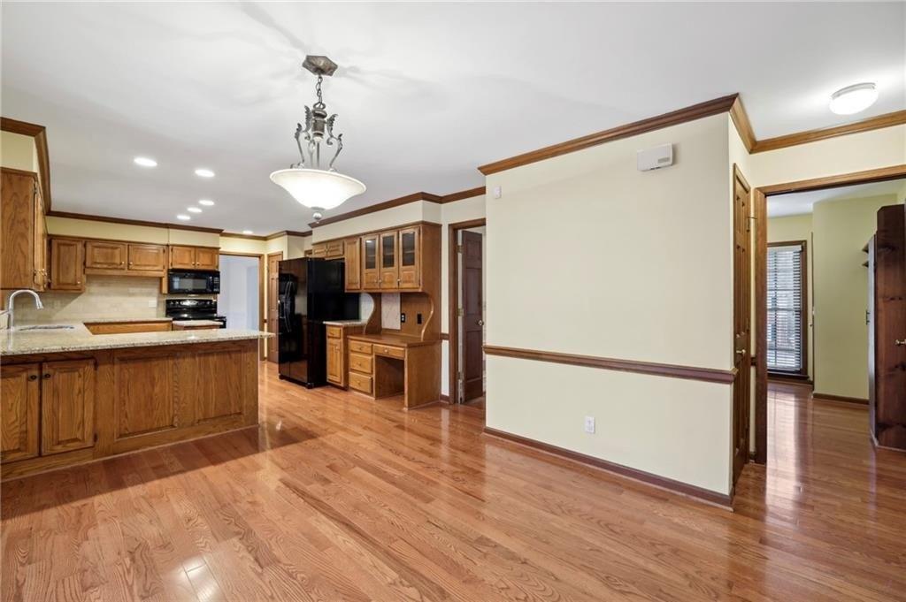 Spindle Ct, Sandy Springs, GA 30350