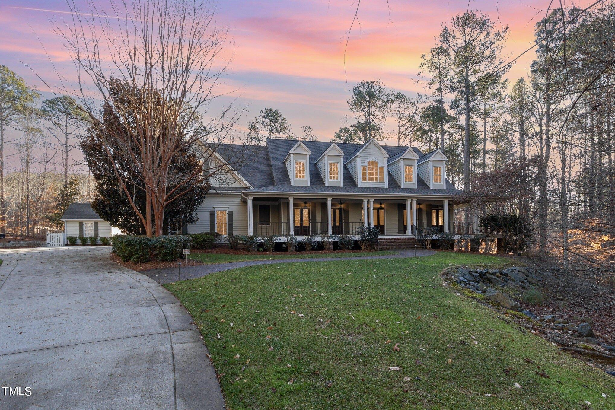 Lavenia Ln, Chapel Hill, NC 27516