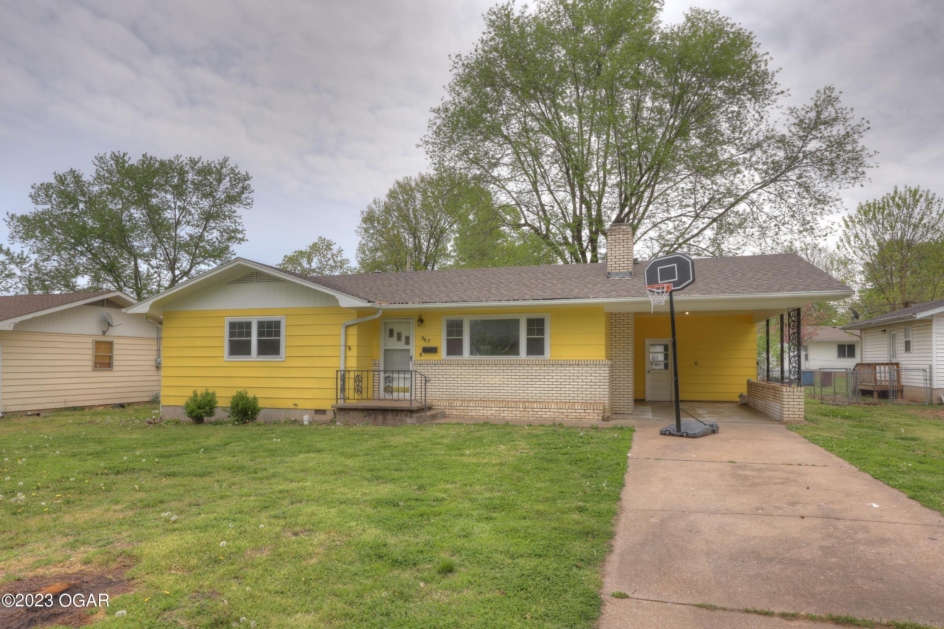 Southeast Blvd, Neosho, MO 64850