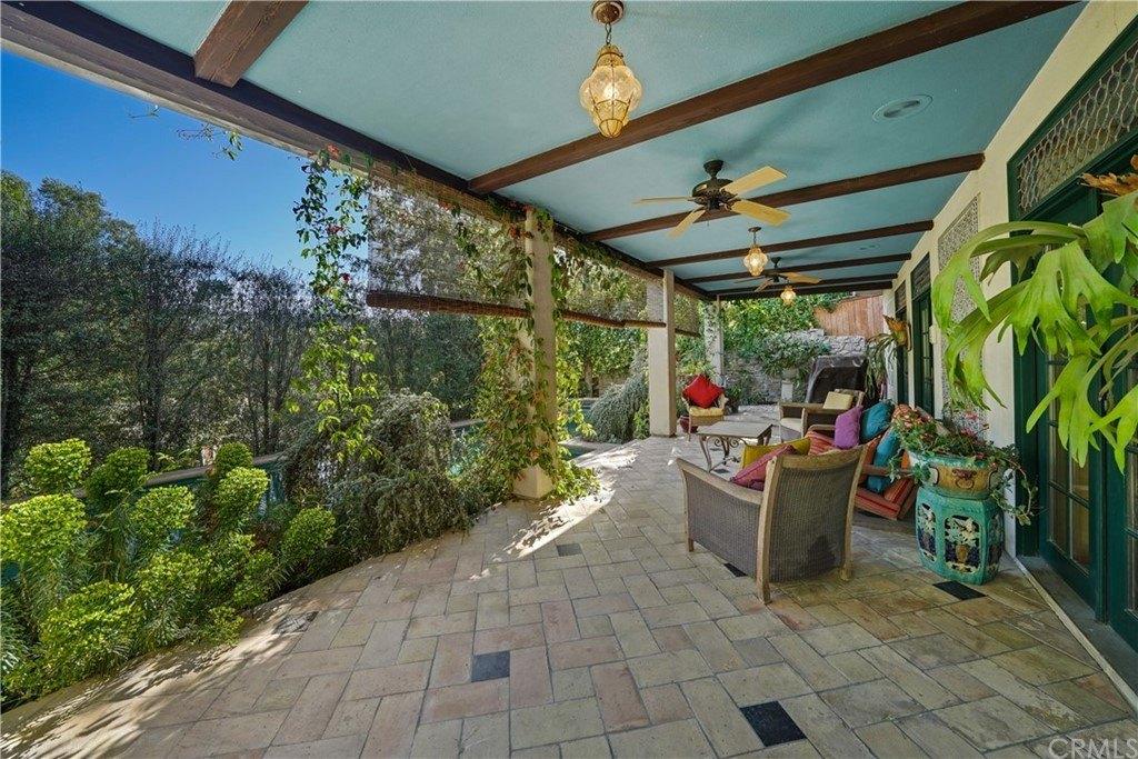 Dapplegray Ln, Rolling Hills Estates, CA 90274