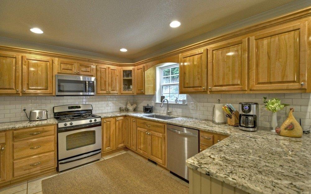 Ausburn Rd, Blue Ridge, GA 30513