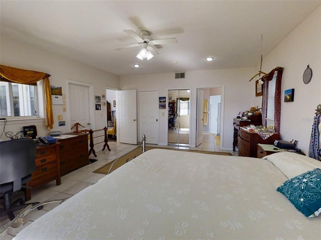 E New York Ave, Deland, FL 32724