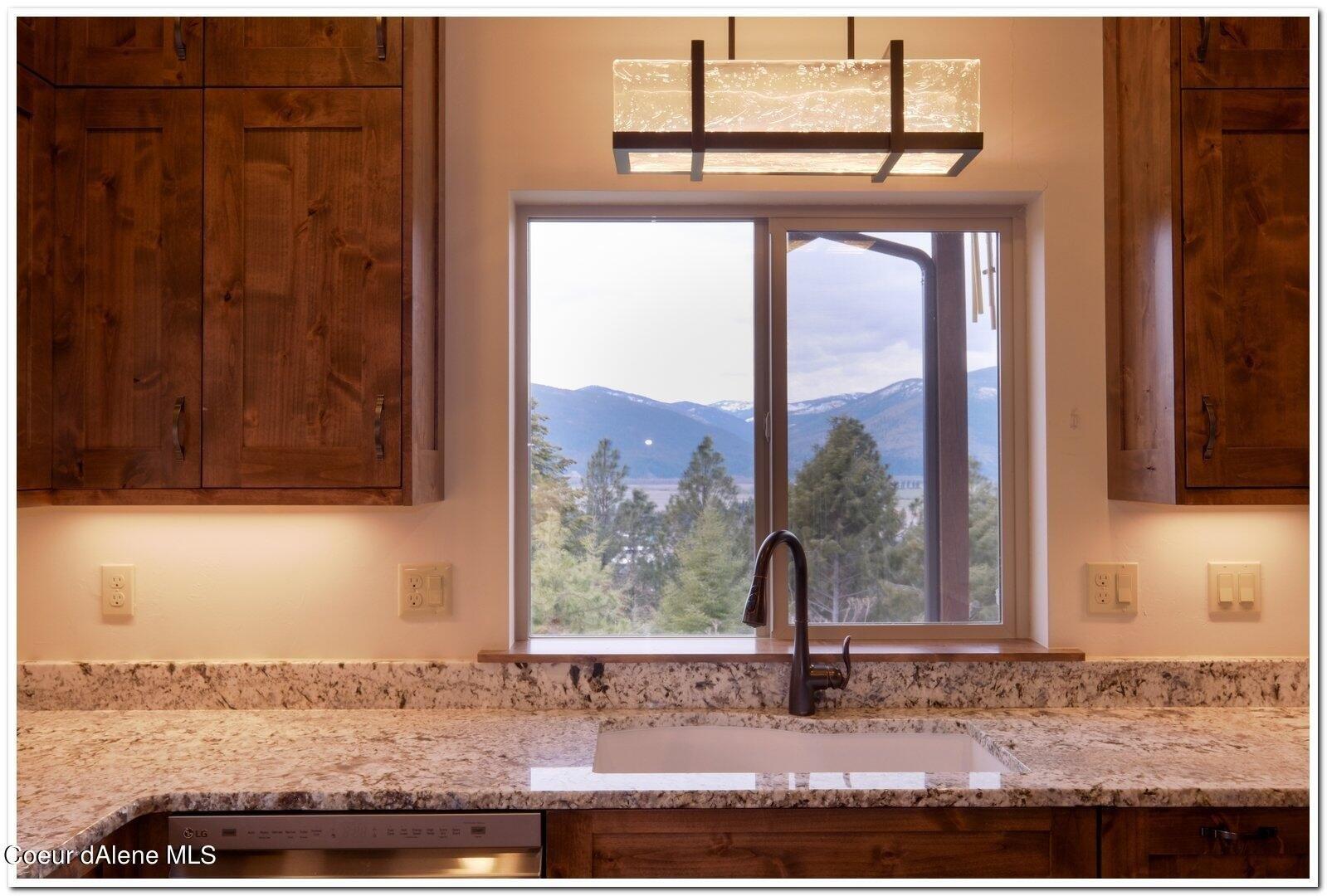 Paradise Valley Rd, Bonners Ferry, ID 83805