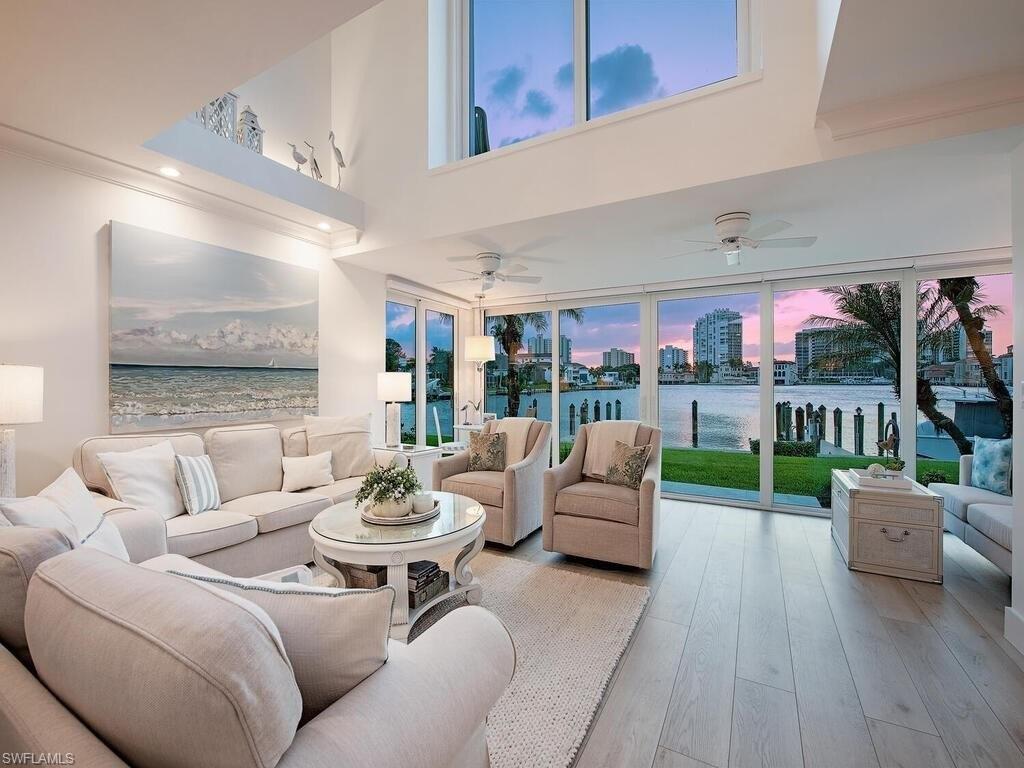 Crayton Rd, Naples, FL 34103