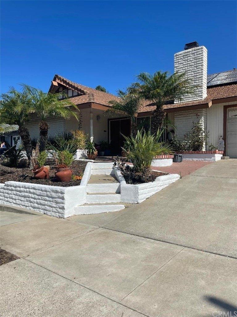 Via Los Padres, Oceanside, CA 92057