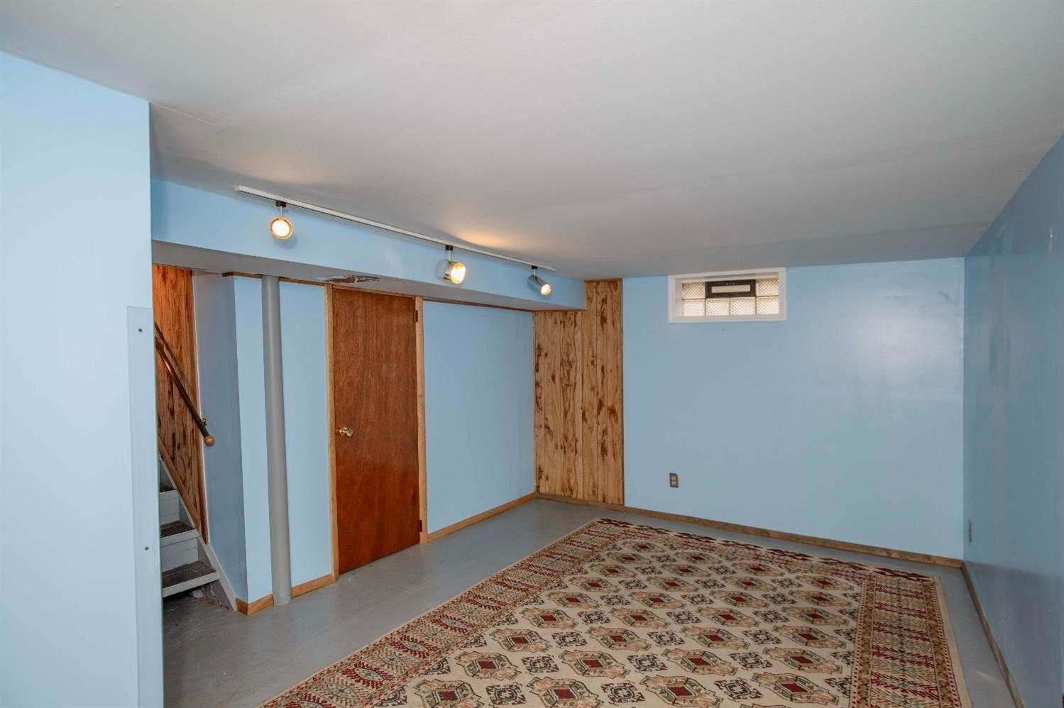 Irene Ave, Hamilton, OH 45011