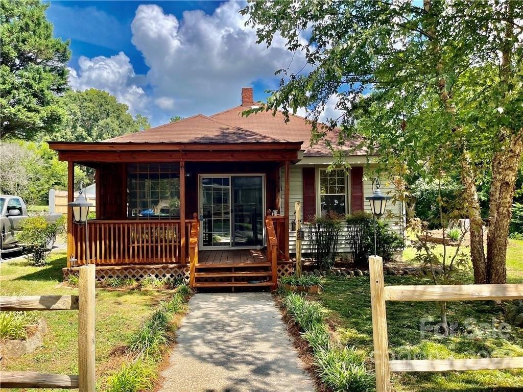 Edgemont St, Albemarle, NC 28001