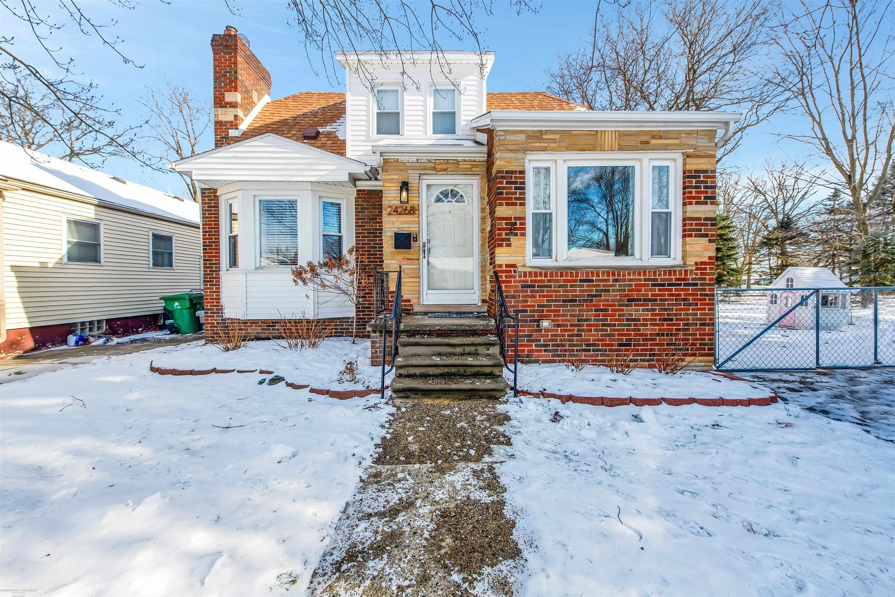 Brittany Ave, Eastpointe, MI 48021
