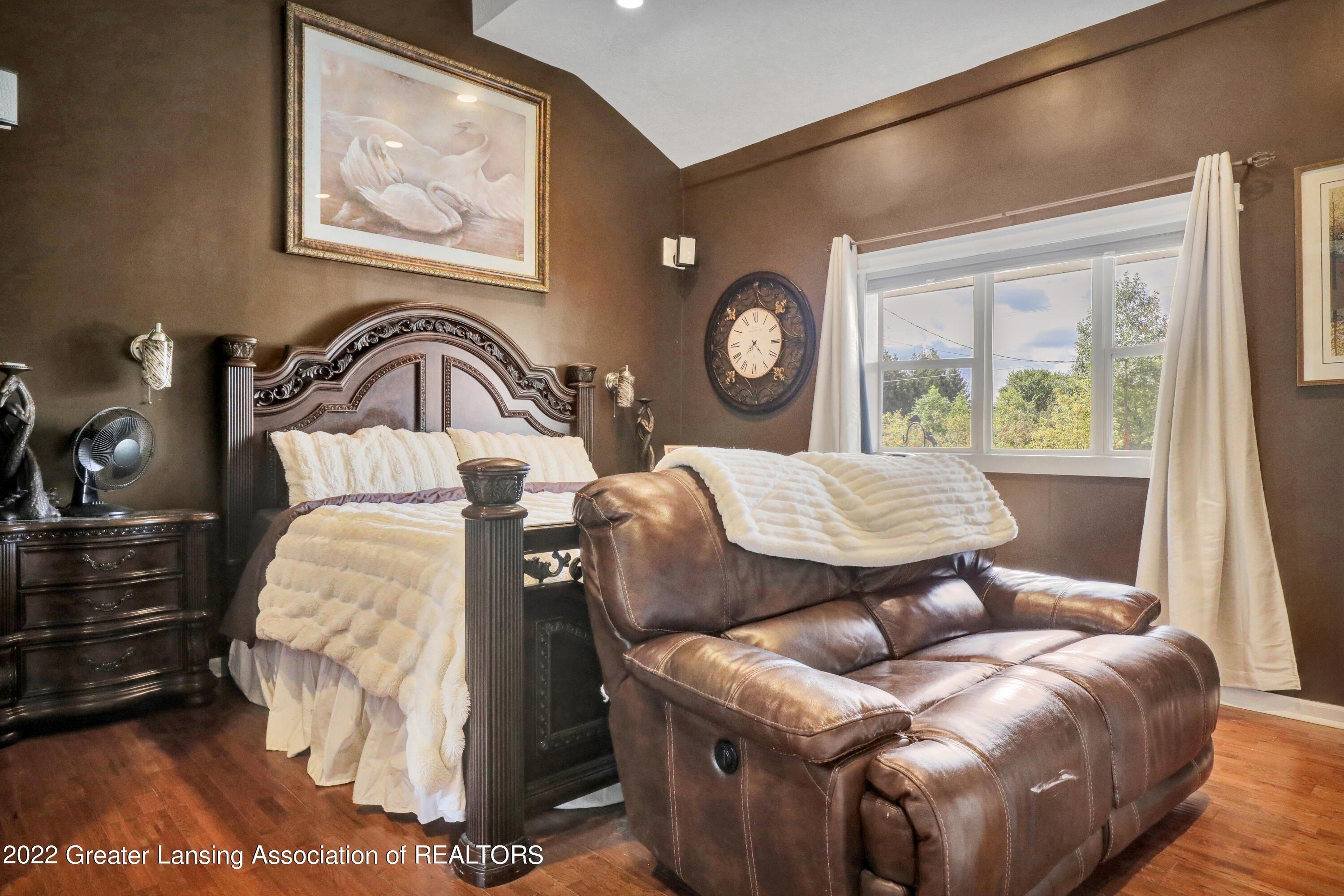 N Smith Rd, Eaton Rapids, MI 48827