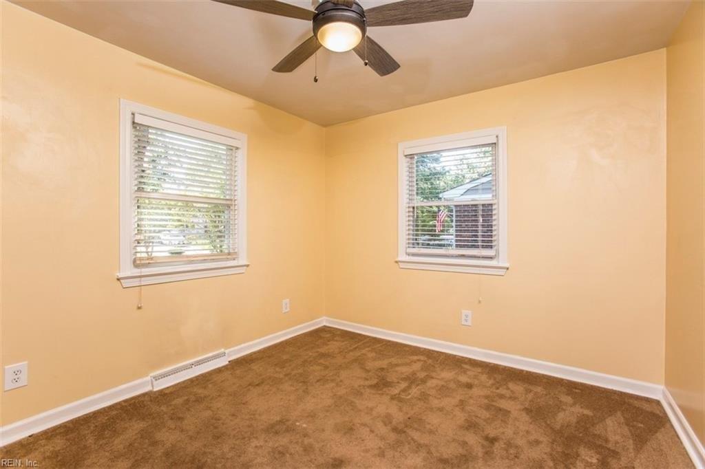 Hensley Dr, Newport News, VA 23602