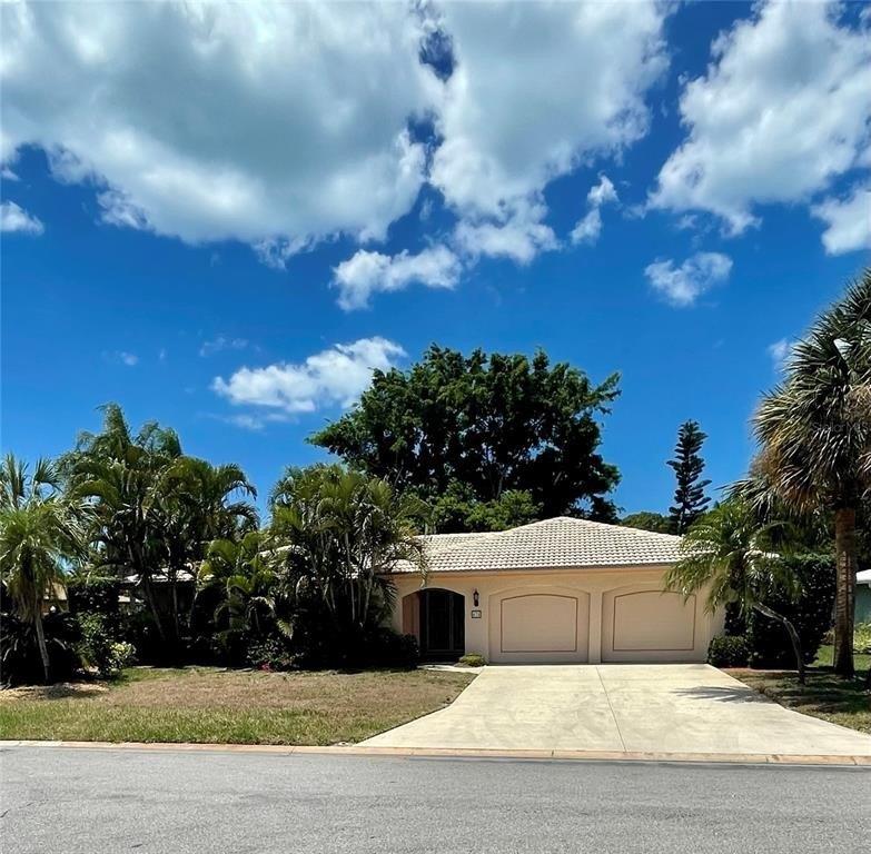 W Gate Dr, Venice, FL 34285