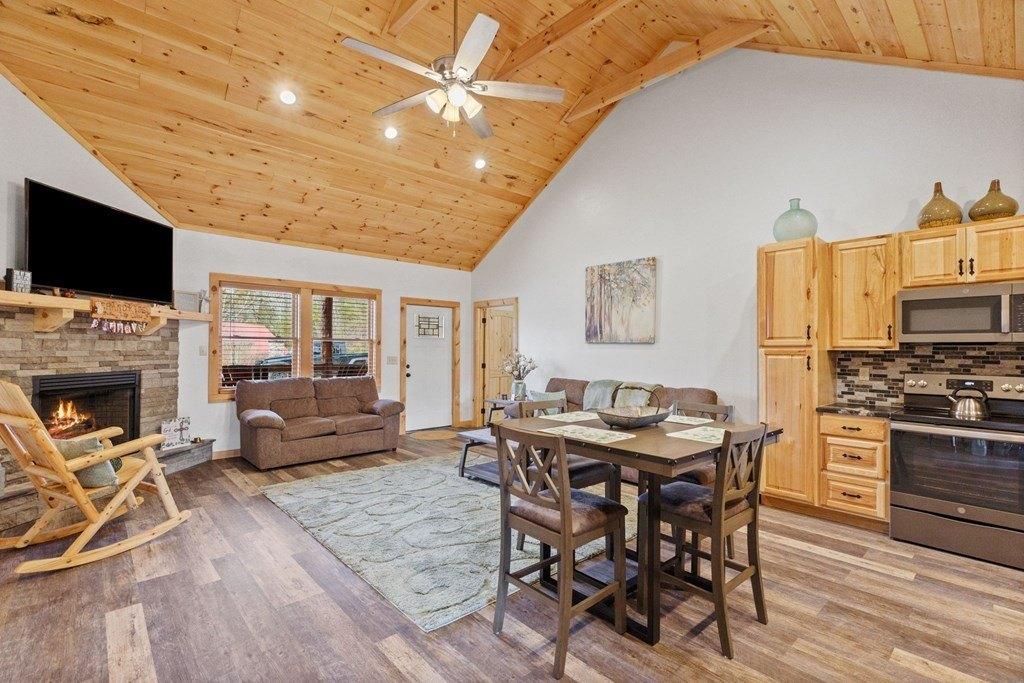 Walini Way, Sevierville, TN 37876