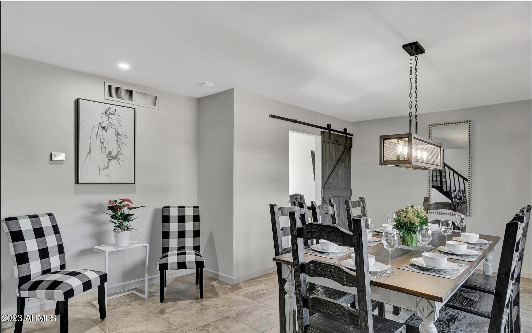 E Winchcomb Dr, Scottsdale, AZ 85254