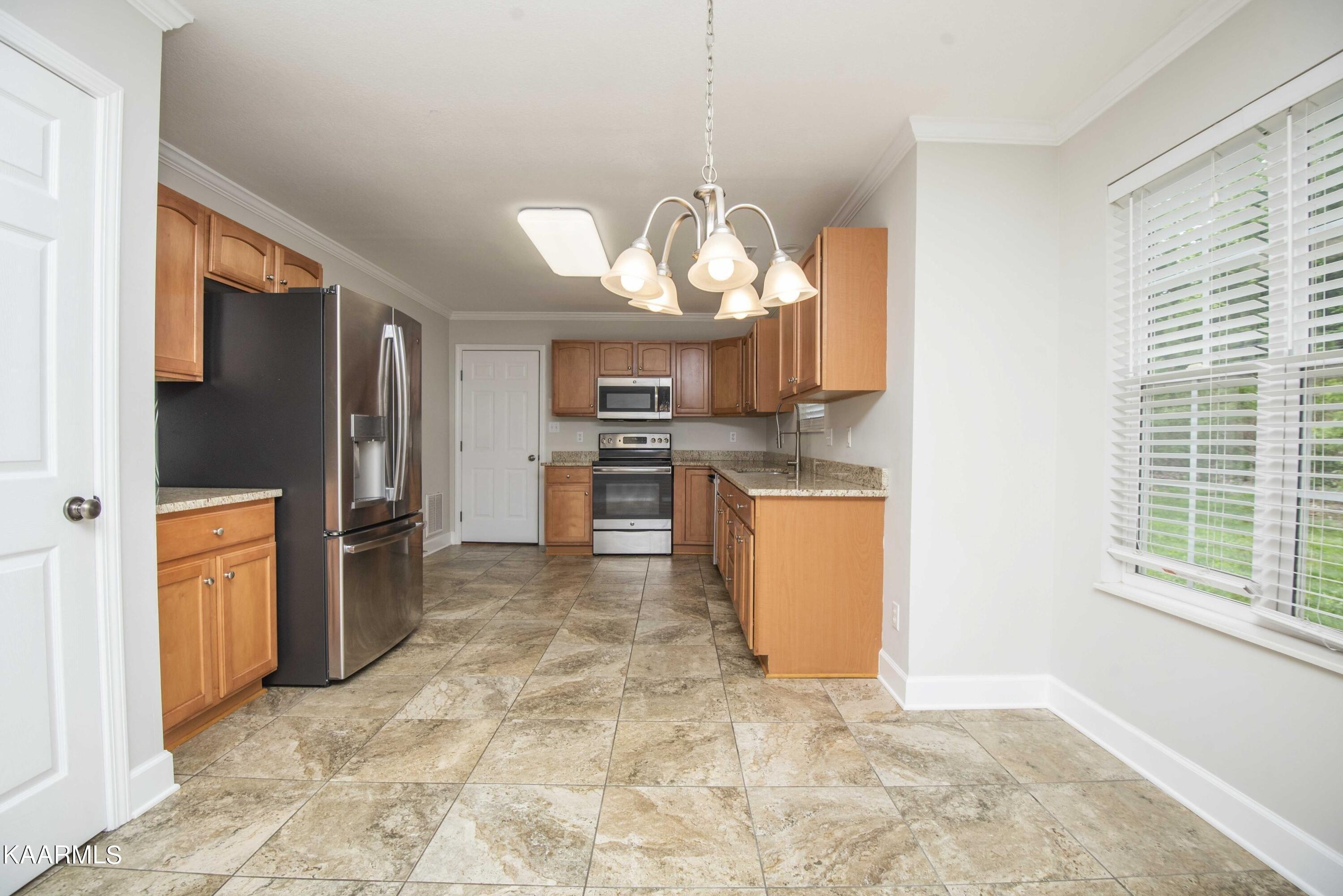 Coral Springs Ln, Knoxville, TN 37922