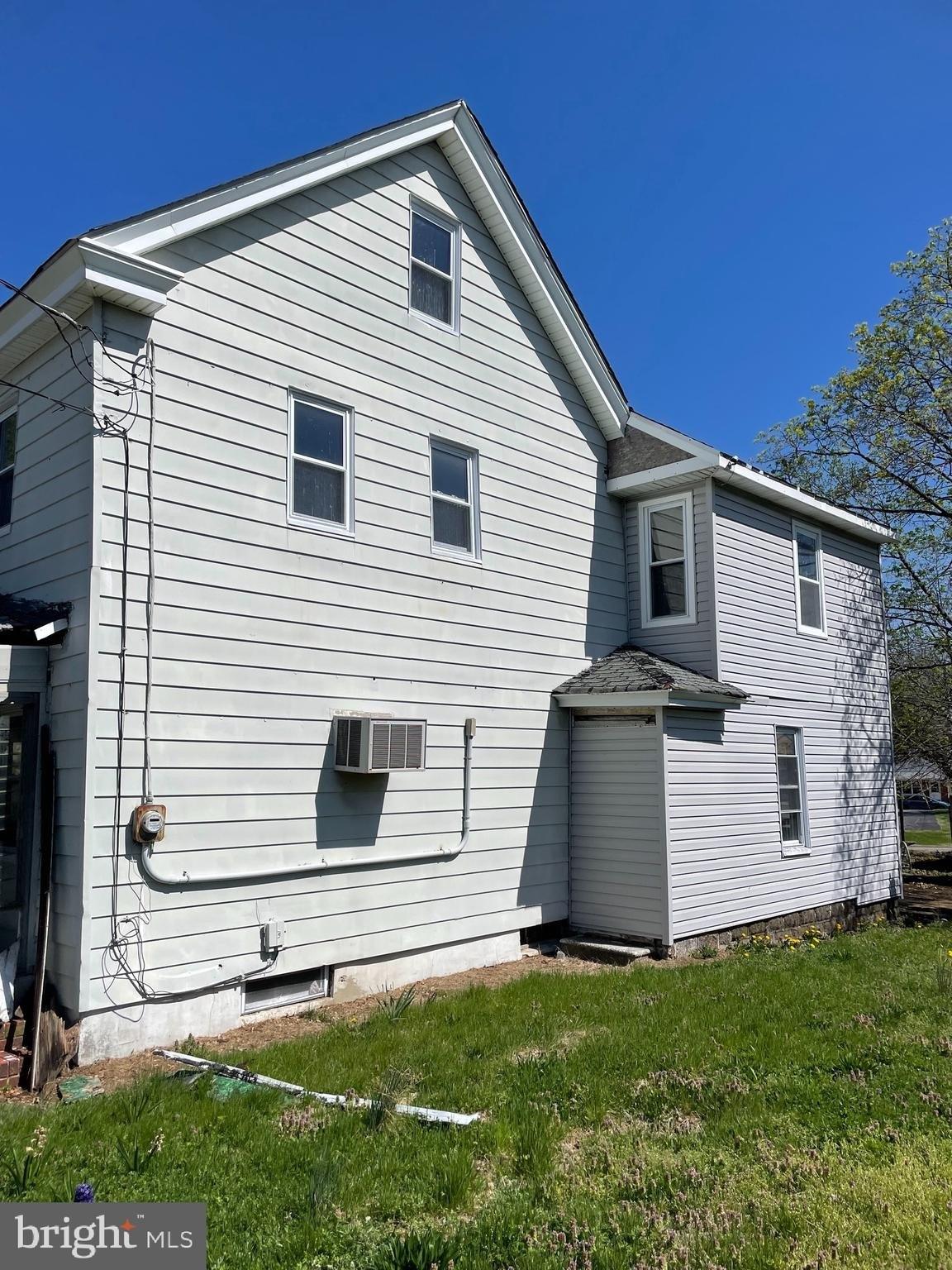 Cherry St, Pedricktown, NJ 08067