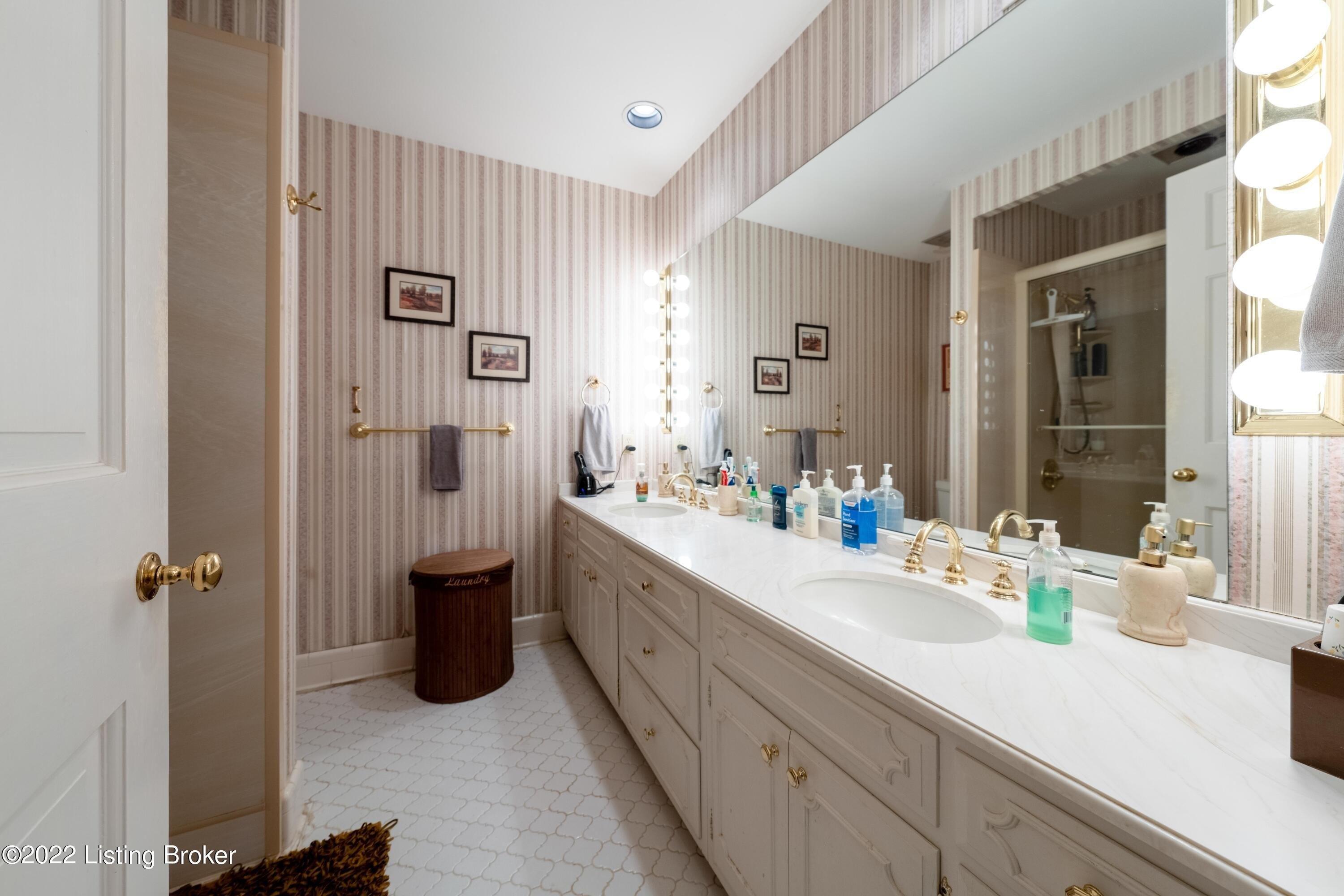 Deep Creek Dr, Prospect, KY 40059