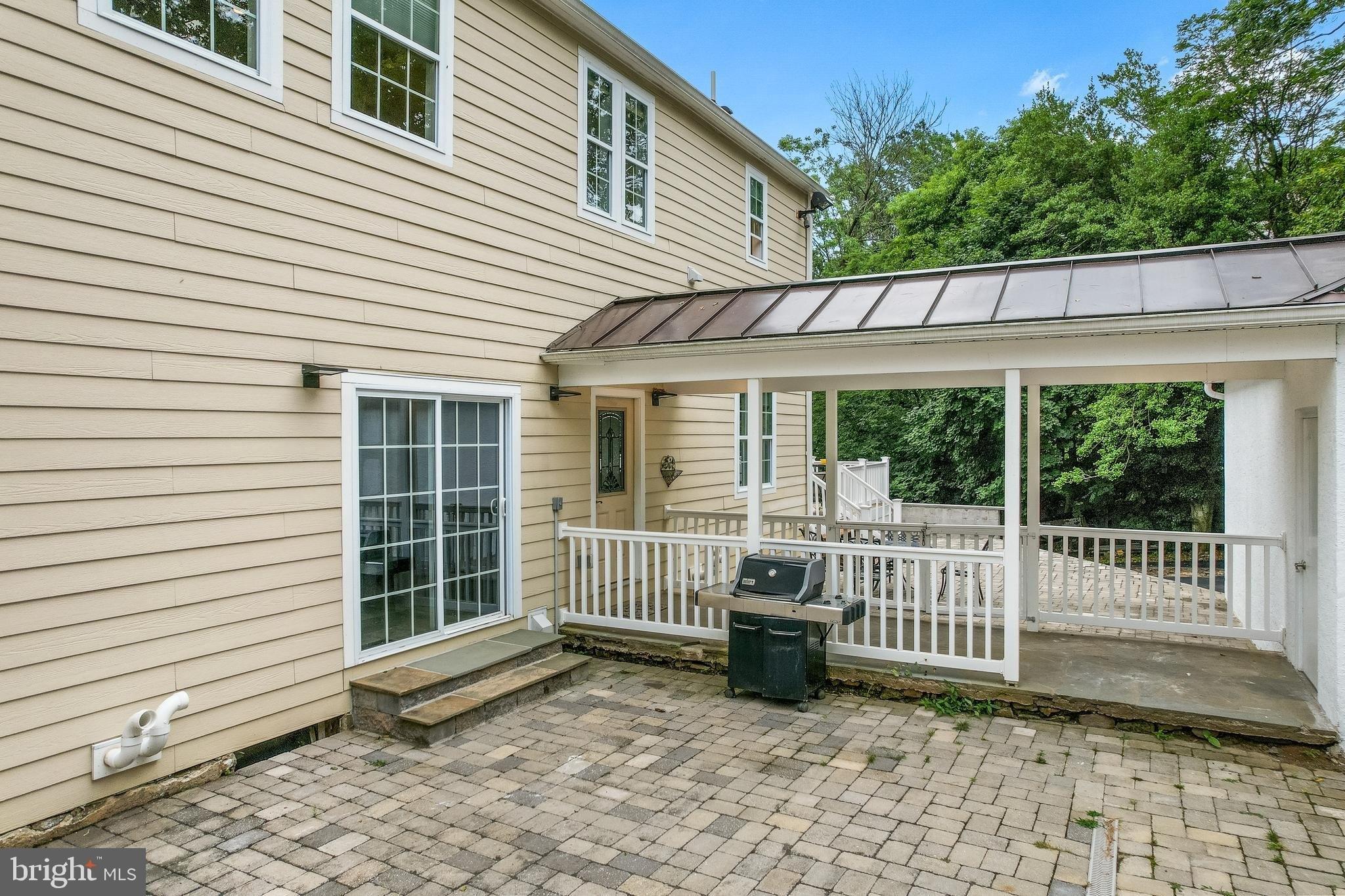 S Roberts Rd, Bryn Mawr, PA 19010