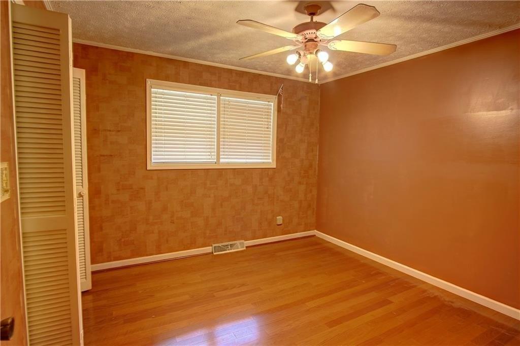 Cherry St Se, Calhoun, GA 30701