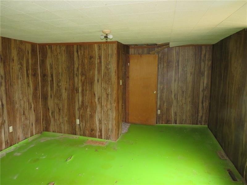 Deer Run Ln, Coal Center, PA 15423