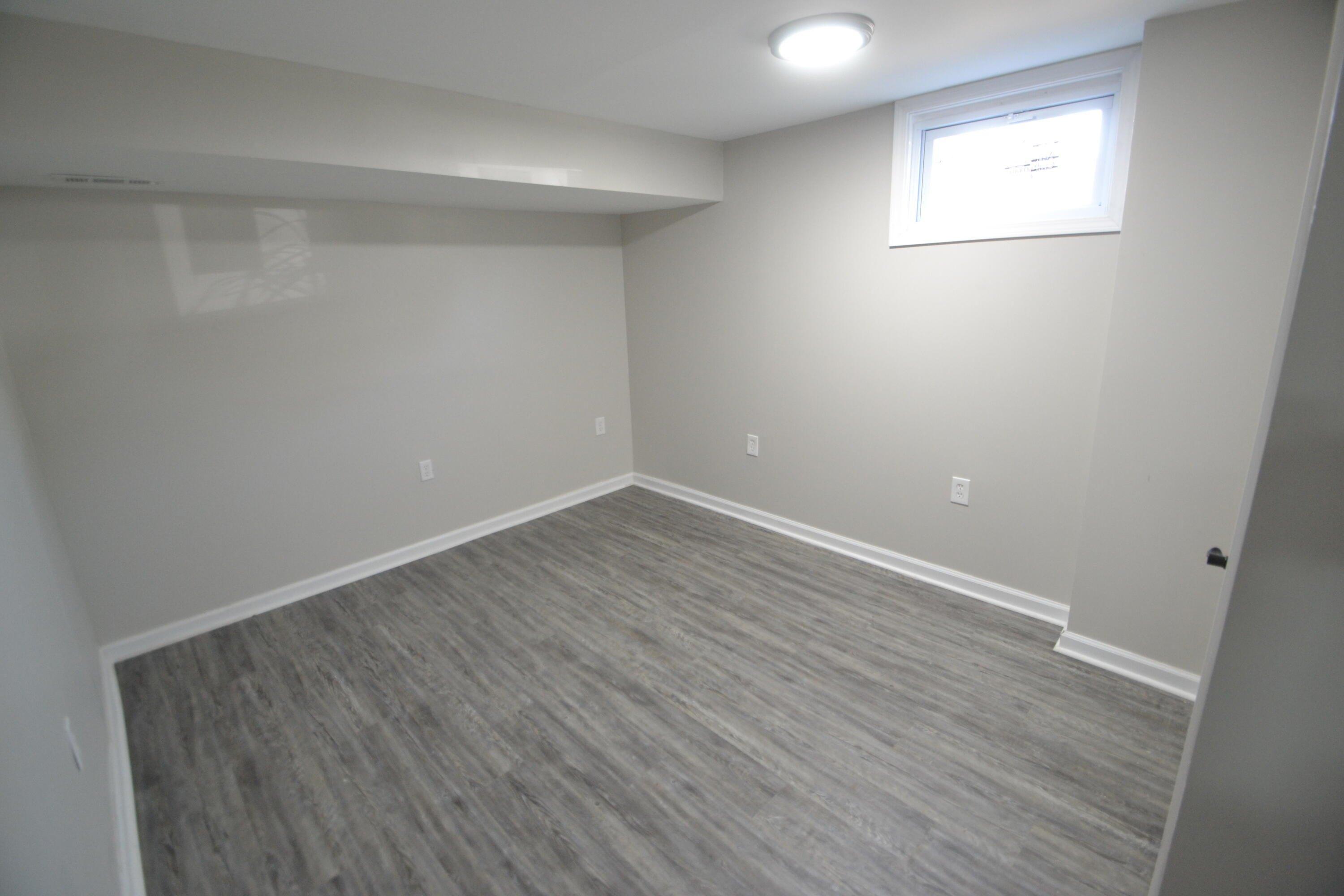 Spring St, Elsmere, KY 41018