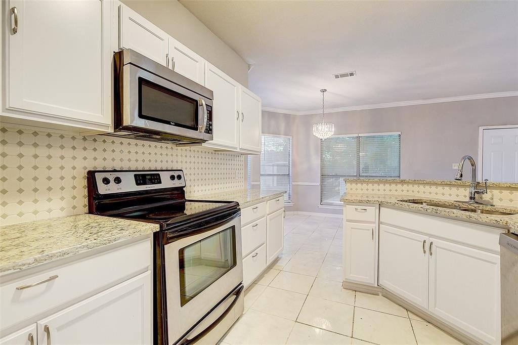 Twin Creek Dr, Mansfield, TX 76063