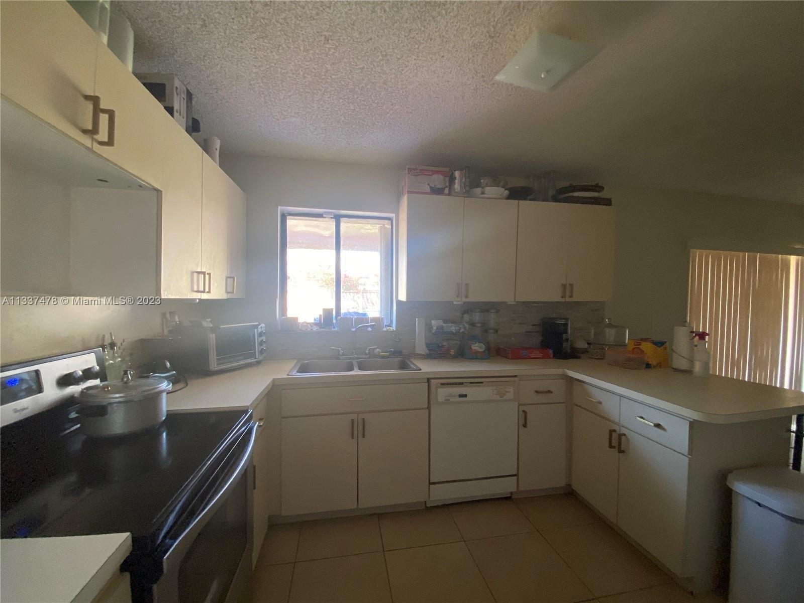 Sw 187th Ter, Miami, FL 33177