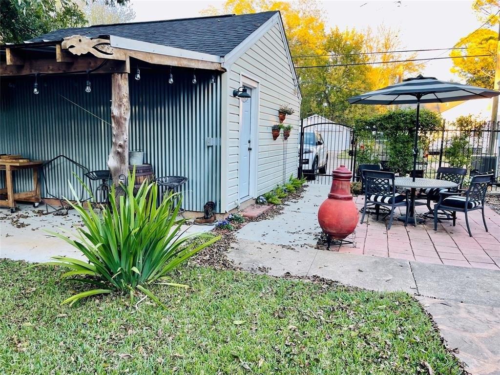 Carrollton Ave, Shreveport, LA 71105