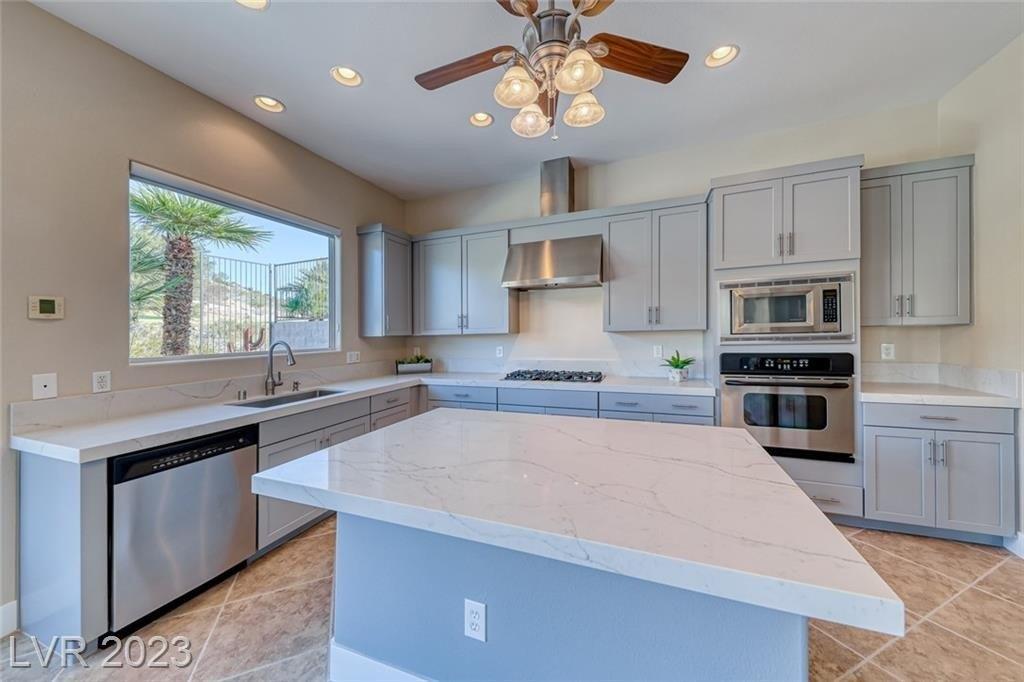 Hardin Ridge Dr, Henderson, NV 89052