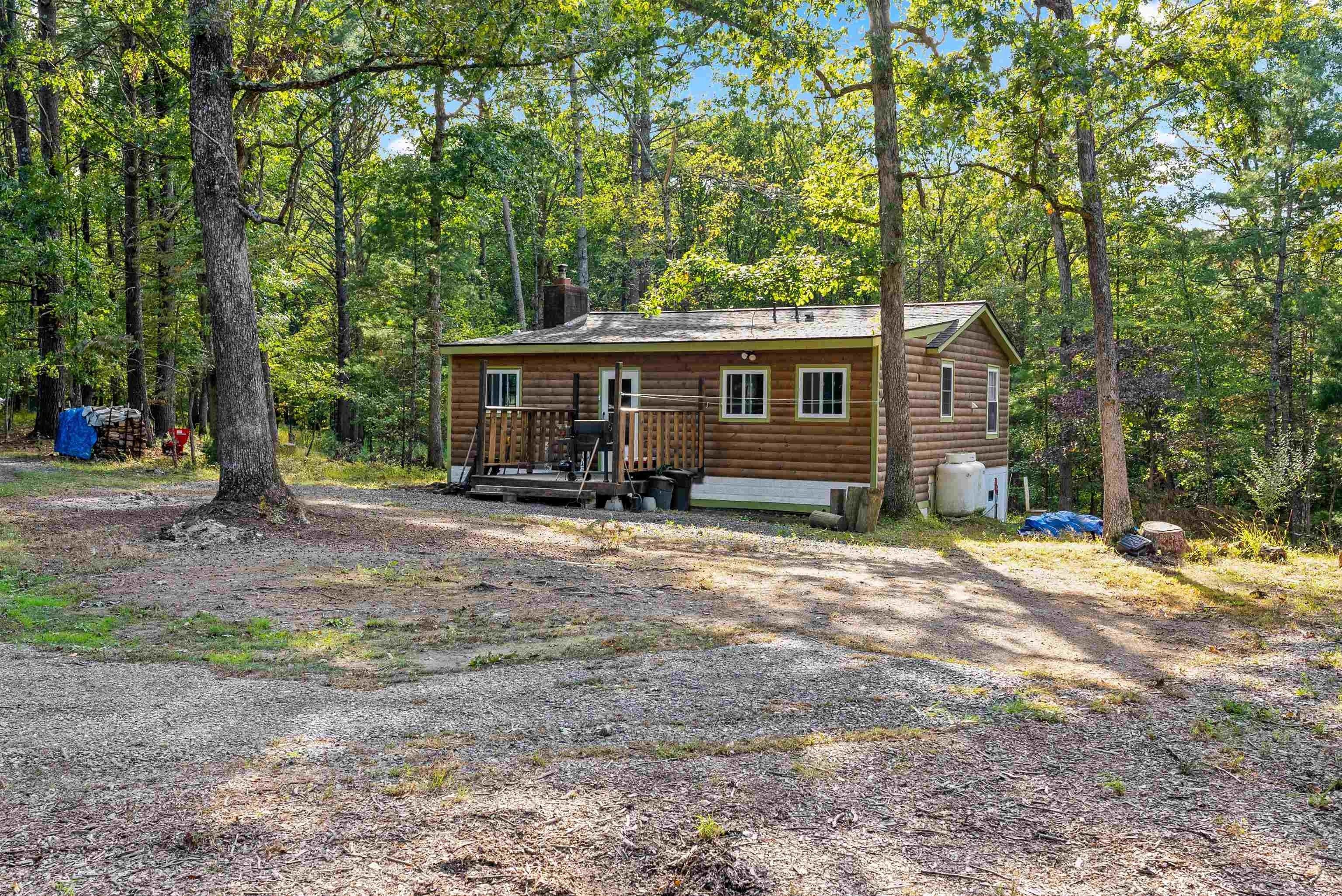 Sundance Forest Rd, Broadway, VA 22815