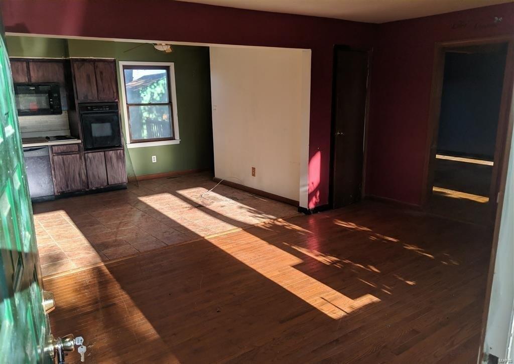 N Saint Johns Dr, Smithton, IL 62285
