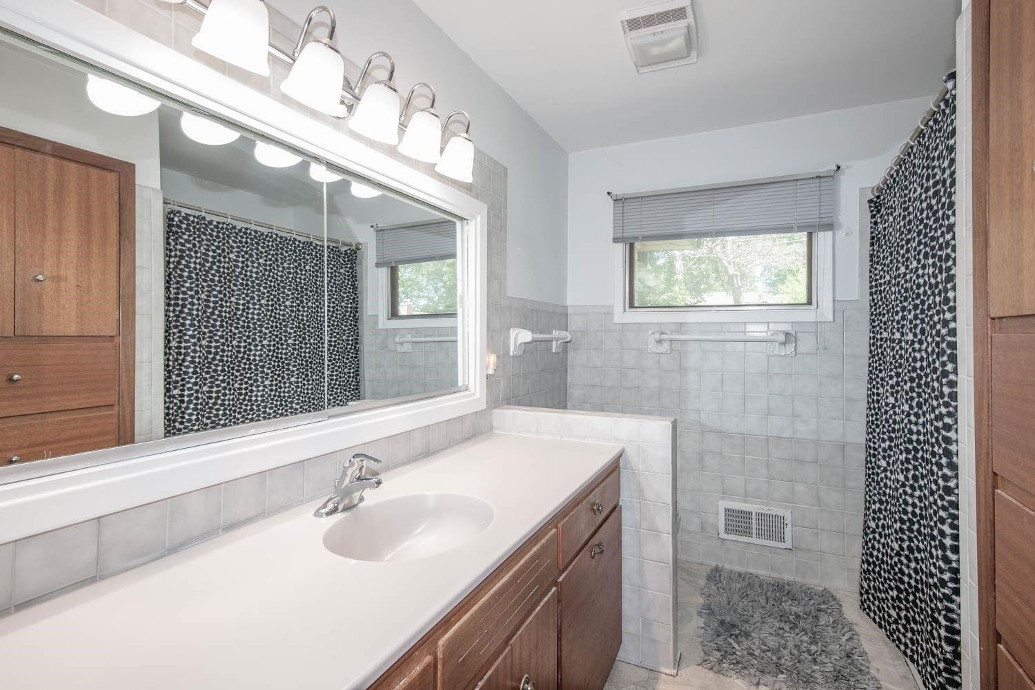 E Claytonia St, Wichita, KS 67206
