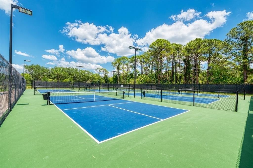 Silver Lakes Cir, Port Charlotte, FL 33953