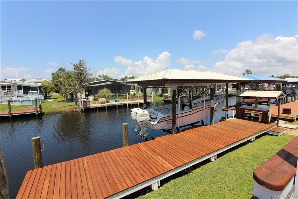 W Clearwater Ct, Homosassa, FL 34448