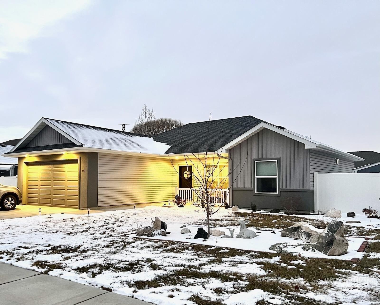 Mistilyn St, Buhl, ID 83316