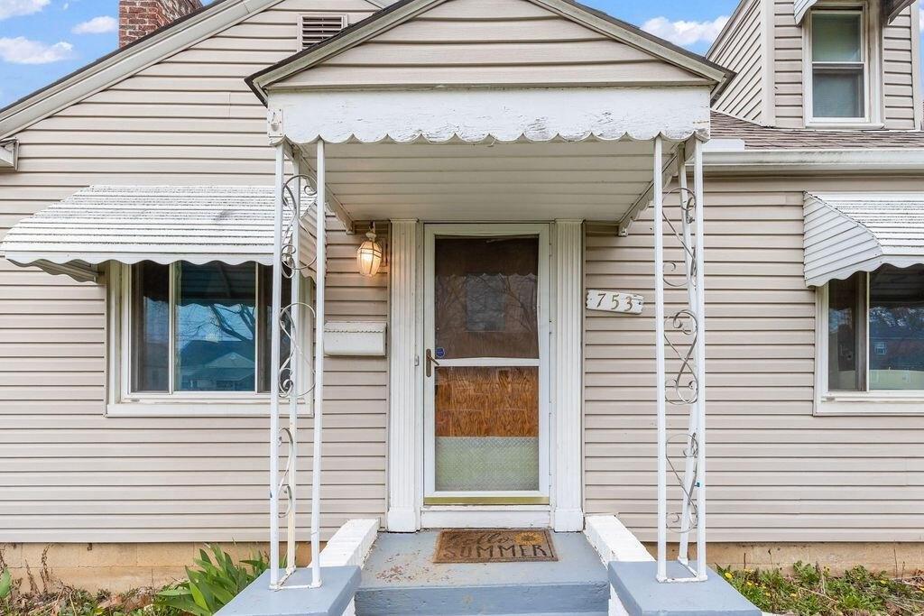 S Harris Ave, Columbus, OH 43204