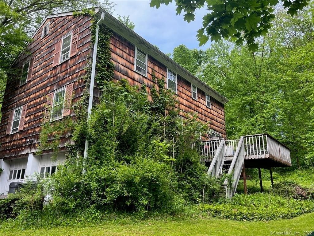 Hollow Spring Rd, Norwalk, CT 06854