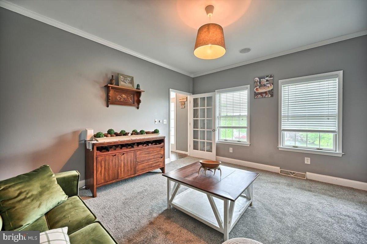 Silver Dr, Elizabethtown, PA 17022